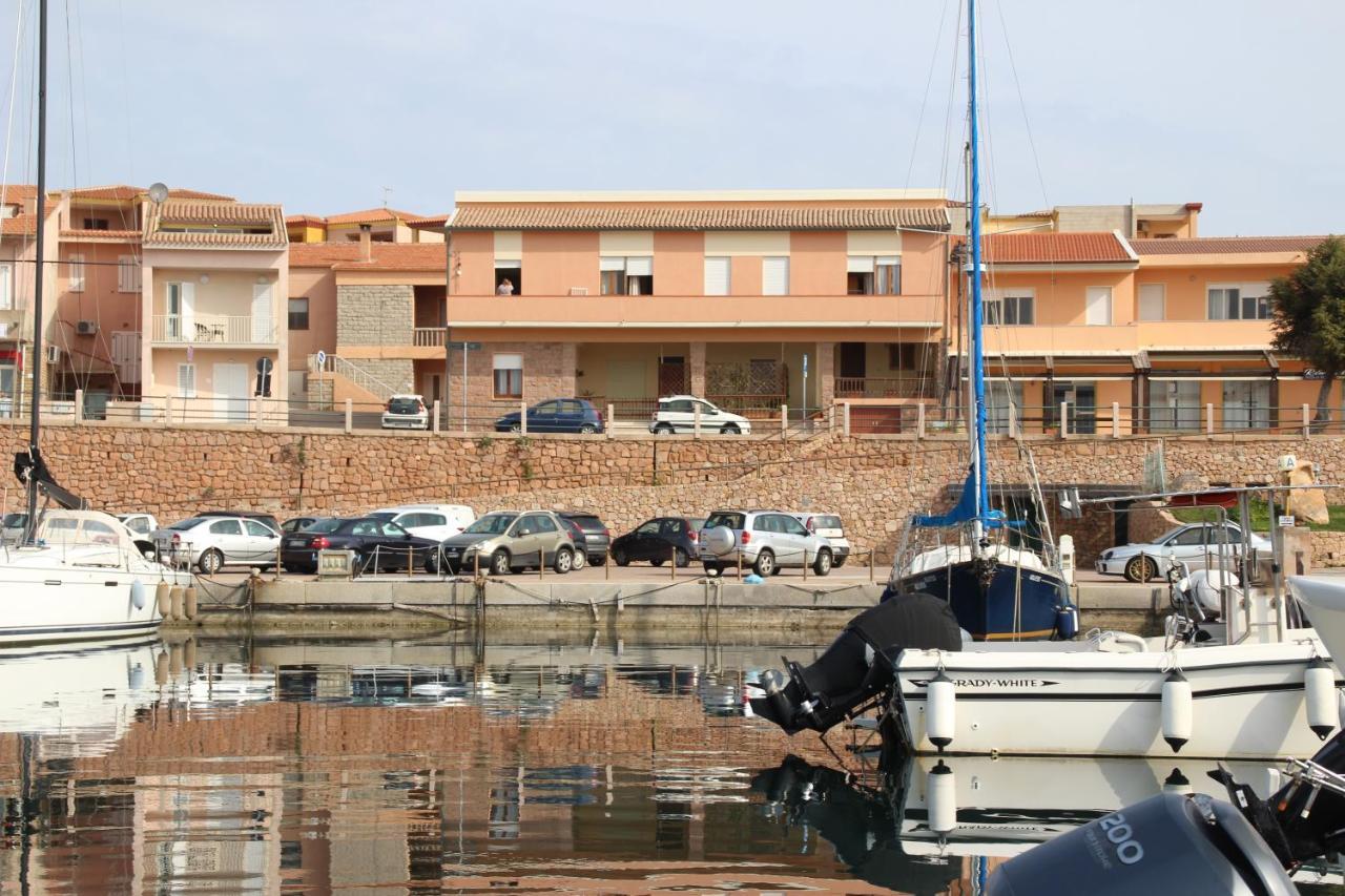 Borgo Spiaggia Vista Mare Isola Rossa Ngoại thất bức ảnh