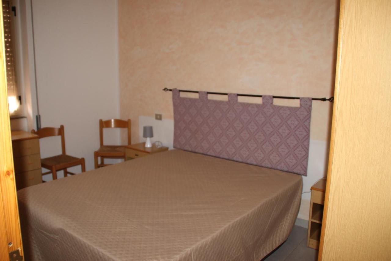 Borgo Spiaggia Vista Mare Isola Rossa Ngoại thất bức ảnh