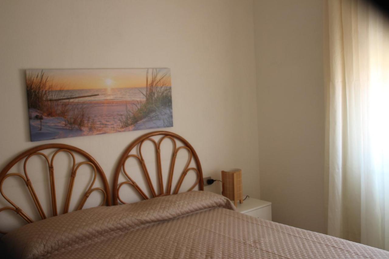 Borgo Spiaggia Vista Mare Isola Rossa Ngoại thất bức ảnh