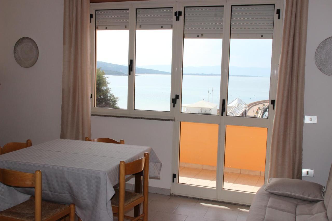 Borgo Spiaggia Vista Mare Isola Rossa Ngoại thất bức ảnh
