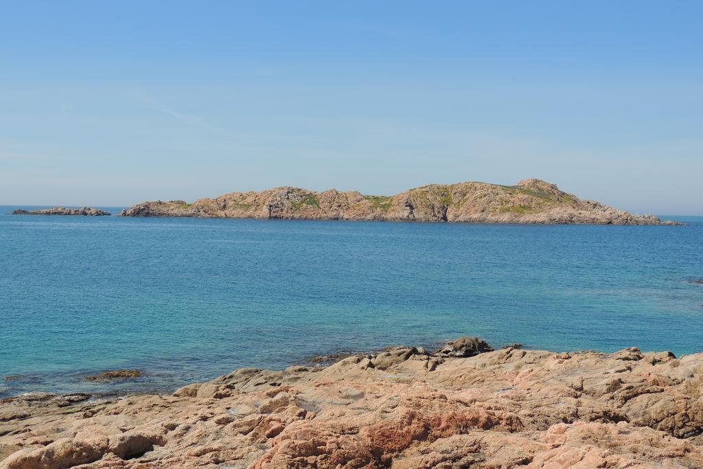 Borgo Spiaggia Vista Mare Isola Rossa Ngoại thất bức ảnh
