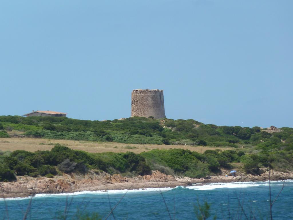 Borgo Spiaggia Vista Mare Isola Rossa Ngoại thất bức ảnh
