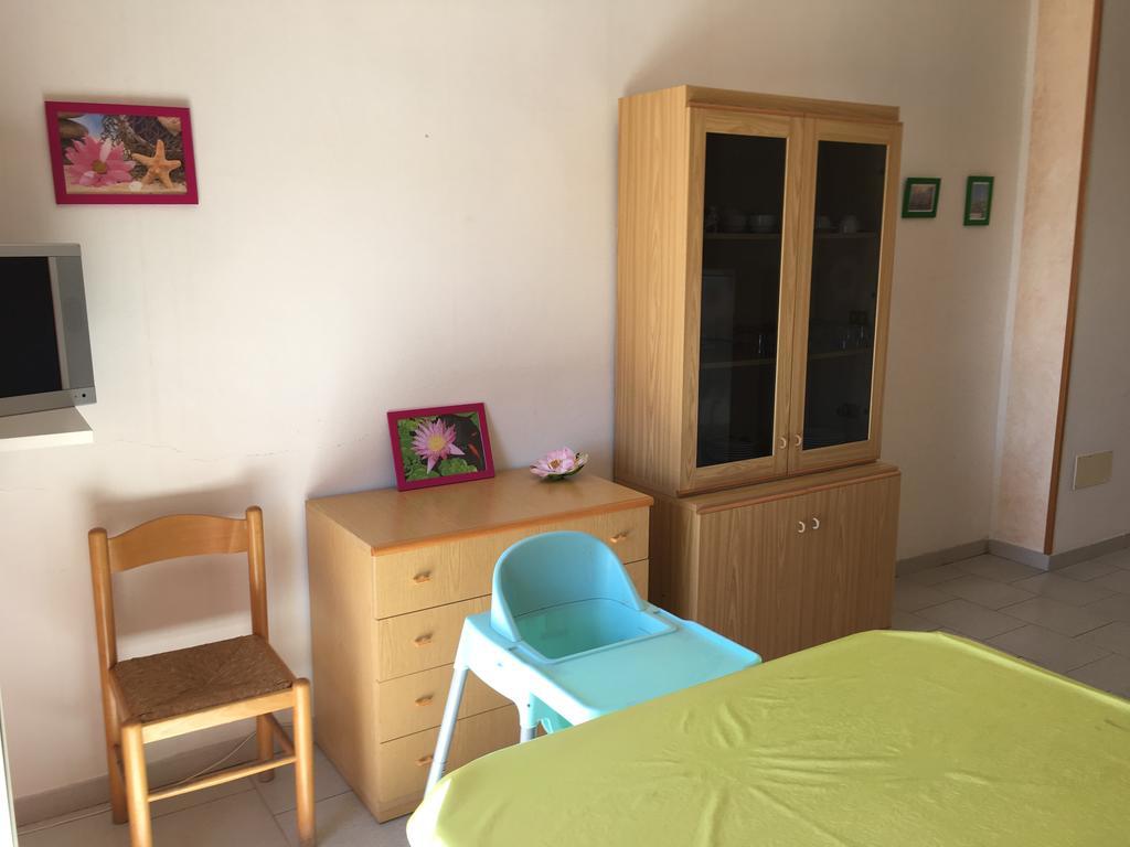 Borgo Spiaggia Vista Mare Isola Rossa Ngoại thất bức ảnh
