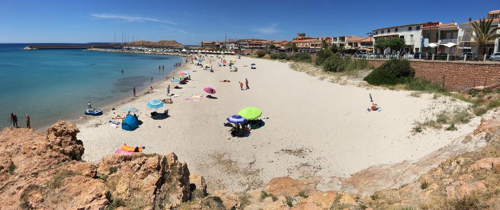 Borgo Spiaggia Vista Mare Isola Rossa Ngoại thất bức ảnh